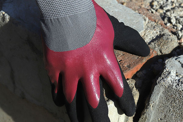 Precautions for using industrial gloves
